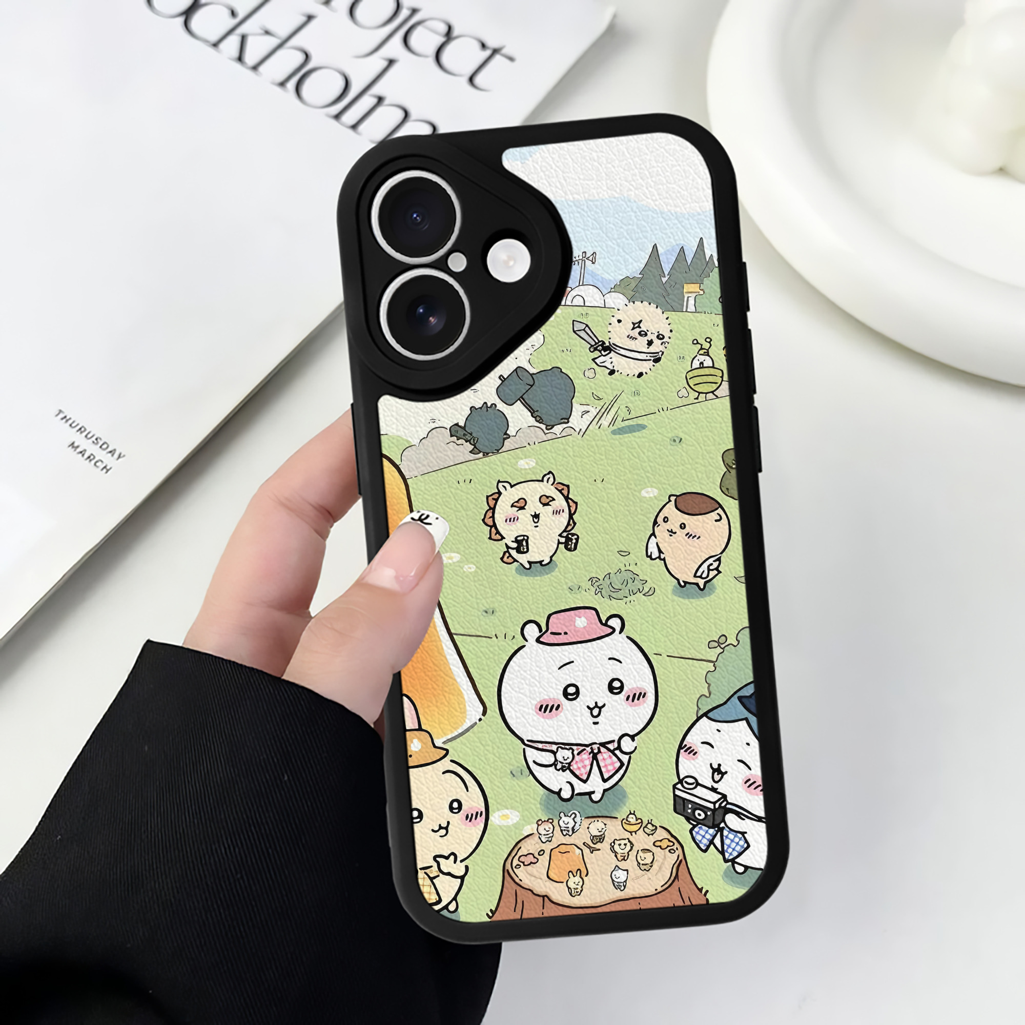 （画像用） ちいかわ Chii-kawa 【iPhone 16シリーズ対応】シリコンスマホケース（レザー調） 材質：シリコン